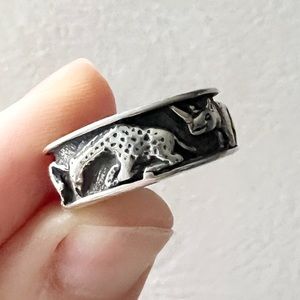 VINTAGE African Safari Animals Sterling Silver Ring Band • Giraffe Zebra Rhino